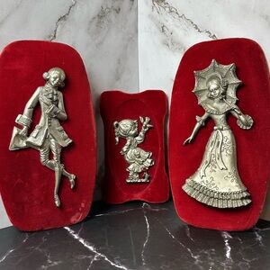 Vintage Italian Pewter Wall Plaque Trio – Hand Tooled Peltro – Victorian Figures